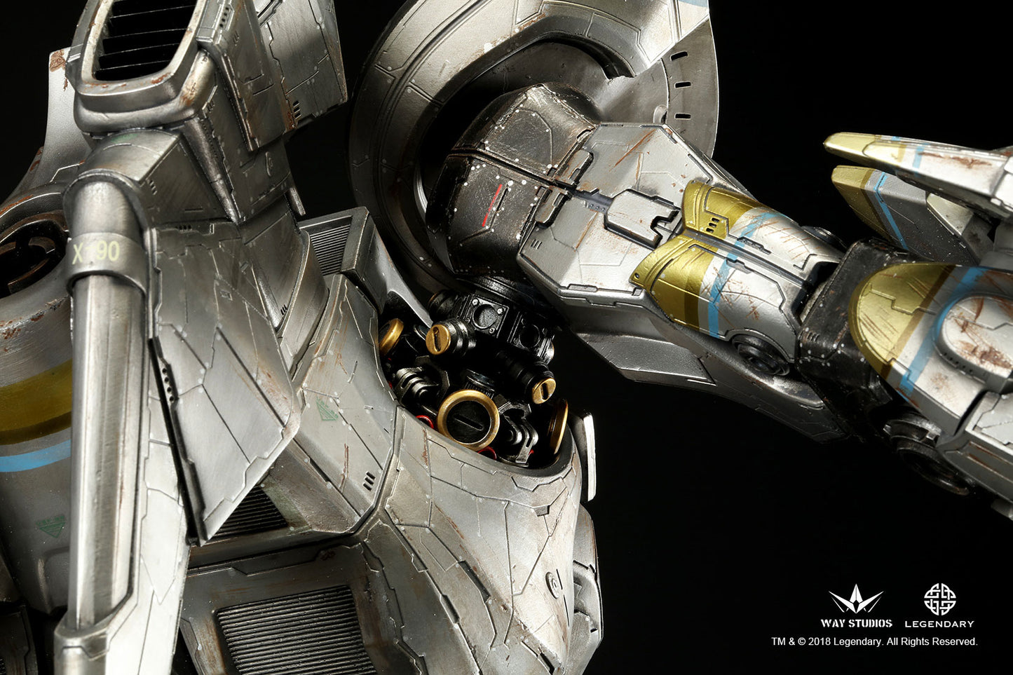 PACIFIC RIM - STRIKER EUREKA STATUE EX VERSION
