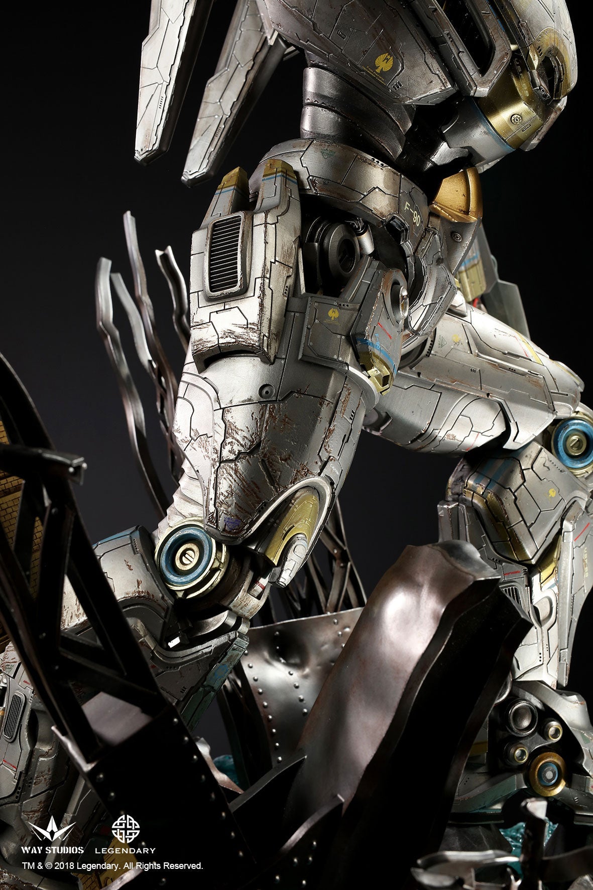 PACIFIC RIM - STRIKER EUREKA STATUE EX PRO VERSION