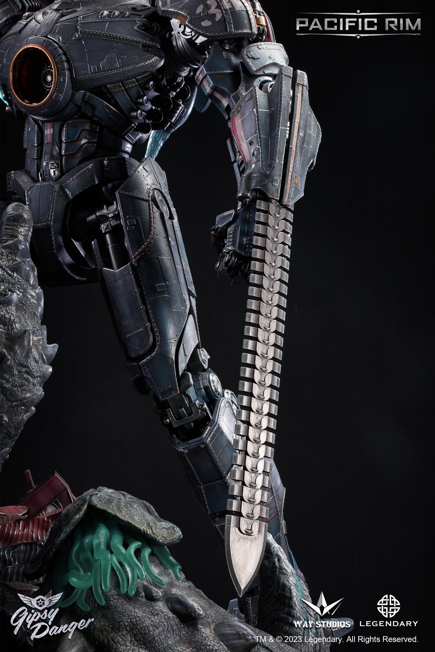 PACIFIC RIM - GIPSY DANGER STATUE EX PRO VERSION